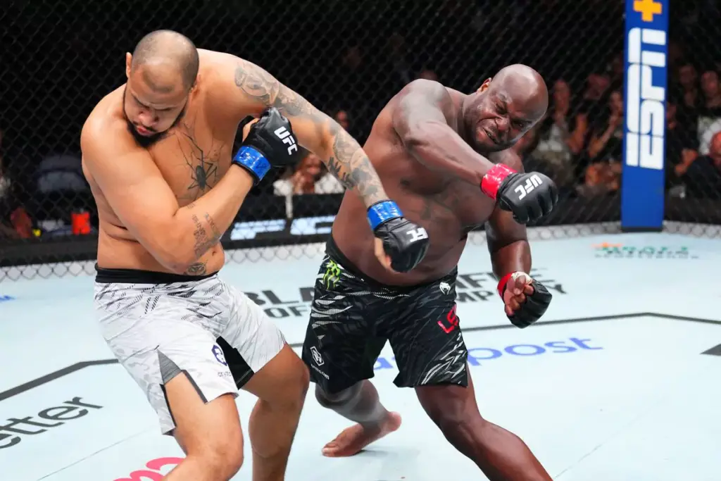 Derrick Lewis scores rapid KO and wild celebration as Wonderboy’s grit fuels a thrilling UFC night
