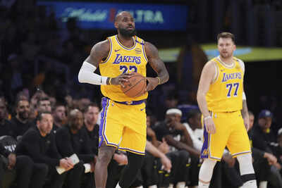 LeBron James: Three teams anticipate a potential buyout