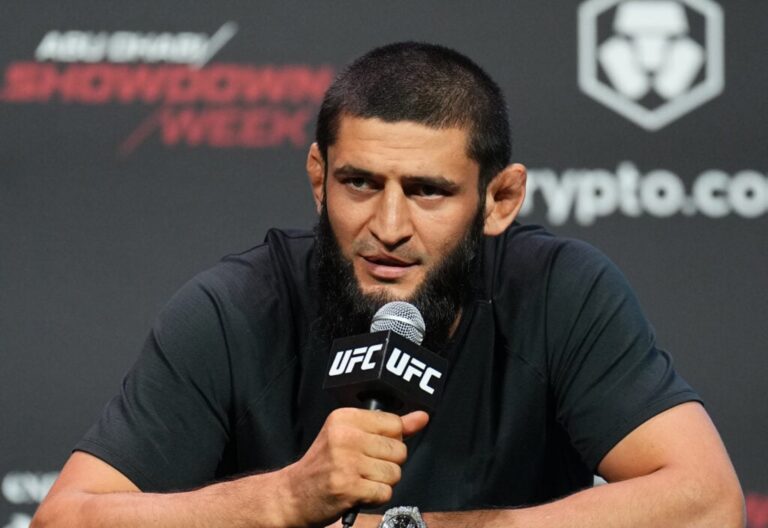 in a surprising turn of events, khamzat chimaev expresses his gratitude towards former president donald trump ahead of ufc 319. discover the unique relationship between the fighter and the political figure as chimaev prepares for his next big match.